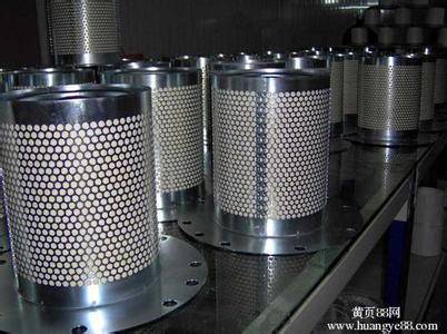 从油分的压差，判断是否堵塞